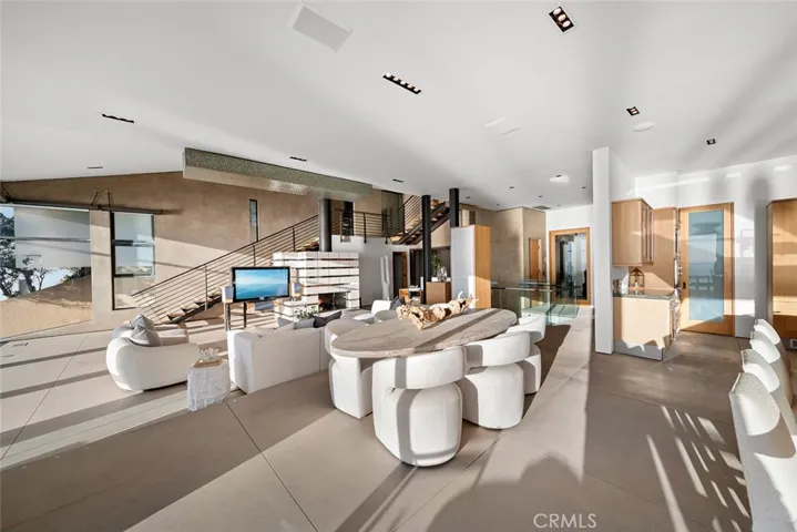 2665 Victoria Drive, Laguna Beach, California 92651