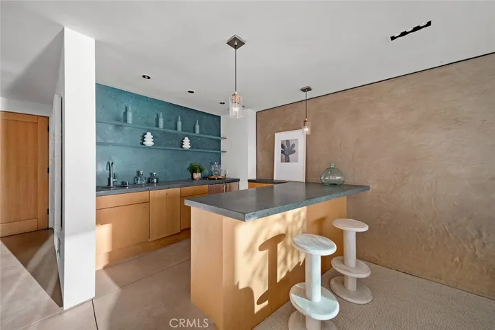 2665 Victoria Drive, Laguna Beach, California 92651