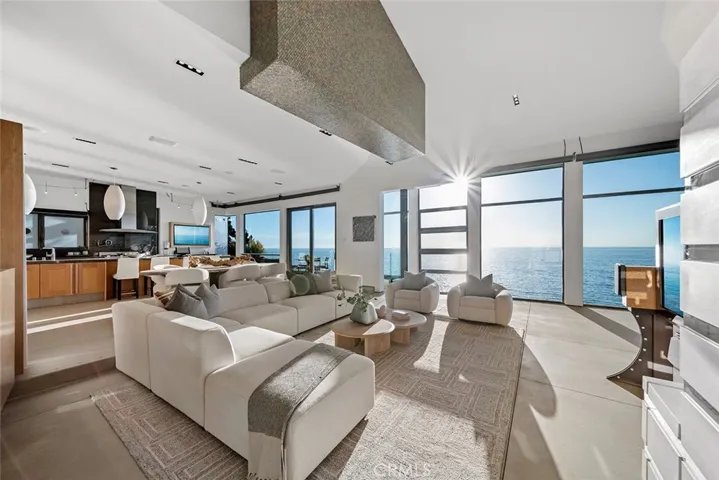 2665 Victoria Drive, Laguna Beach, California 92651