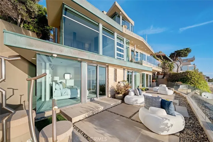 2665 Victoria Drive, Laguna Beach, California 92651