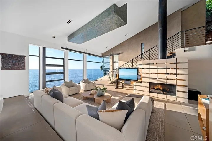 2665 Victoria Drive, Laguna Beach, California 92651