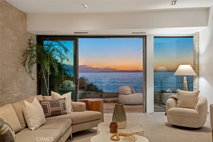 2665 Victoria Drive, Laguna Beach, California 92651