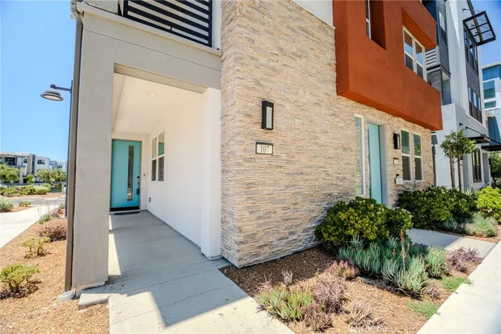 107 Allusion, Irvine, California 92618