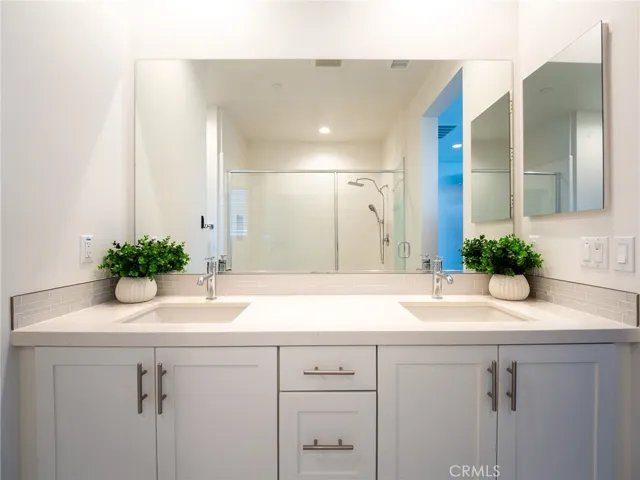 107 Allusion, Irvine, California 92618