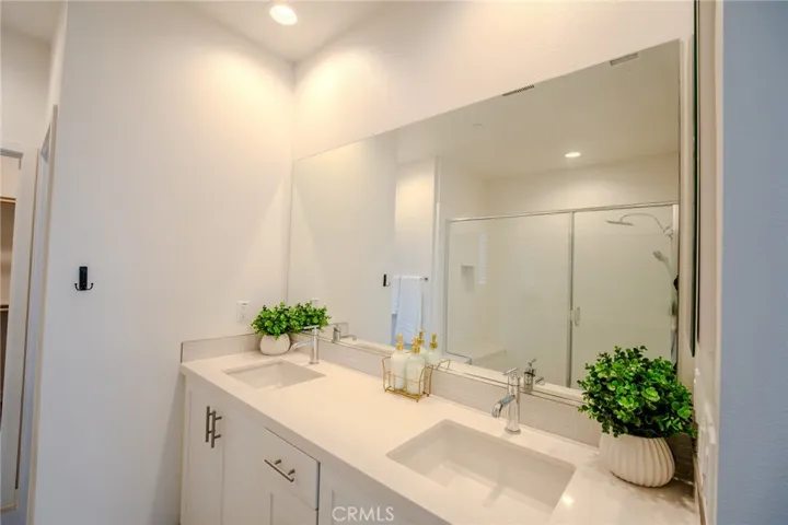 107 Allusion, Irvine, California 92618