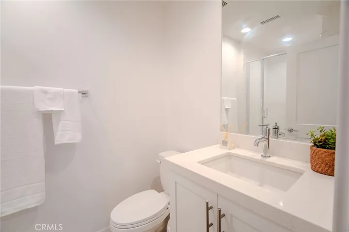 107 Allusion, Irvine, California 92618