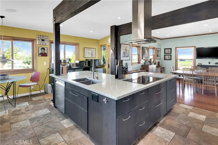 71182 Heinsen, Bradley, California 93426