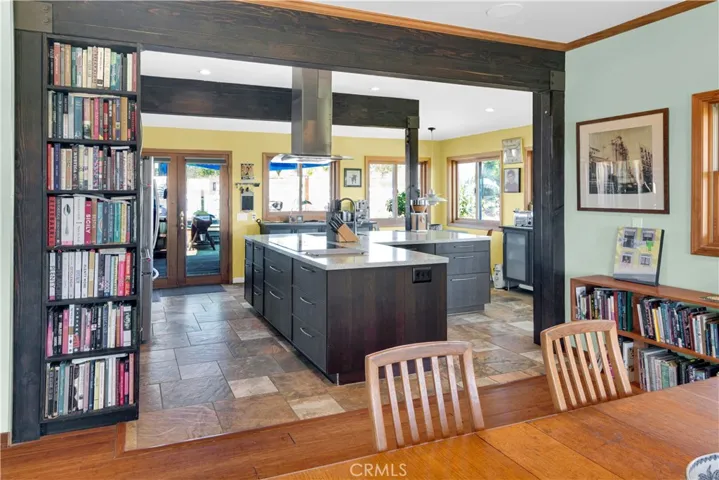 71182 Heinsen, Bradley, California 93426