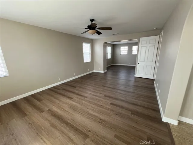 6686 Sand Dunes, Eastvale, California 92880
