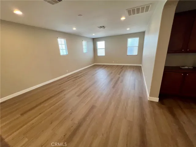 6686 Sand Dunes, Eastvale, California 92880