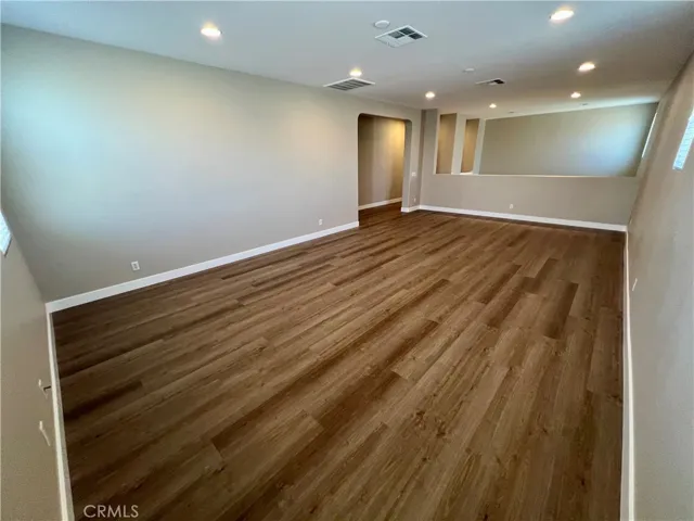 6686 Sand Dunes, Eastvale, California 92880