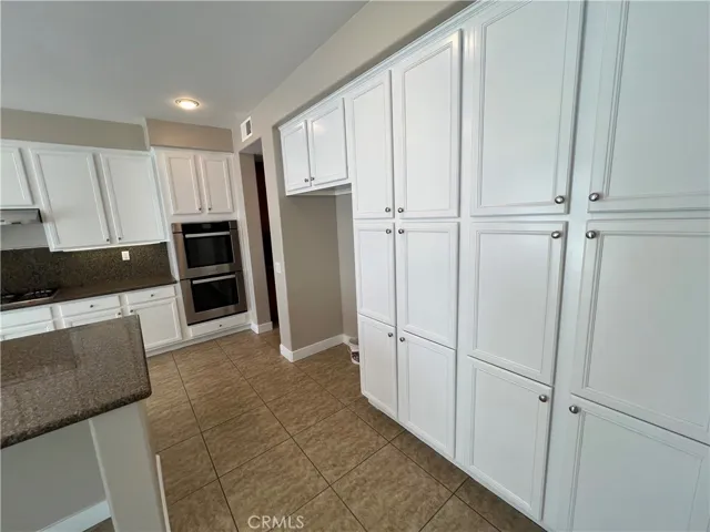 6686 Sand Dunes, Eastvale, California 92880