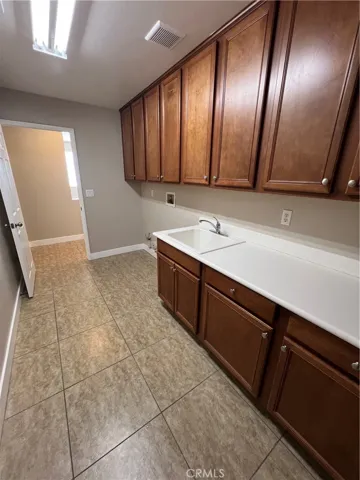 6686 Sand Dunes, Eastvale, California 92880