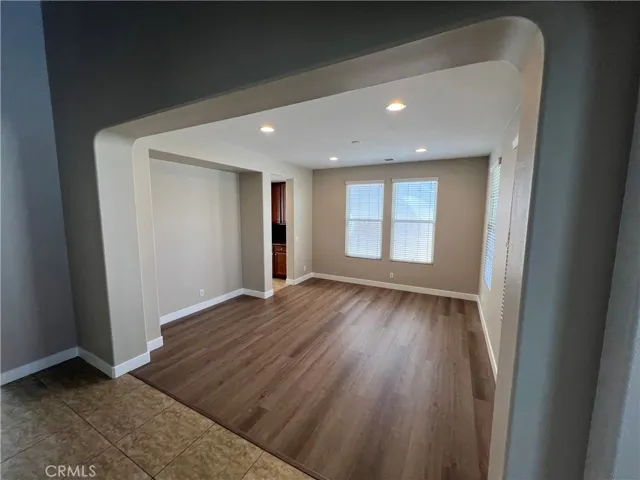6686 Sand Dunes, Eastvale, California 92880