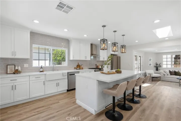 3362 Colonial, Los Angeles, California 90066