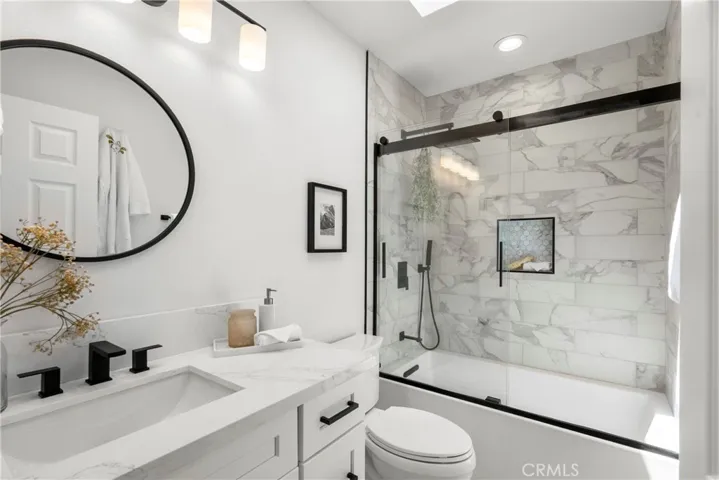 3362 Colonial, Los Angeles, California 90066