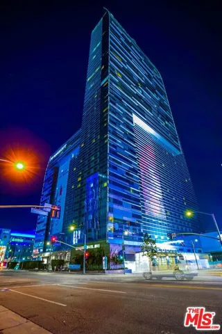 900 W Olympic Boulevard 31e, Los Angeles, California 90015