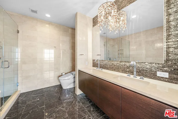 900 W Olympic Boulevard 31e, Los Angeles, California 90015