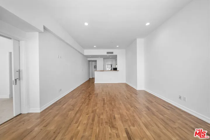 900 W Olympic Boulevard 31e, Los Angeles, California 90015