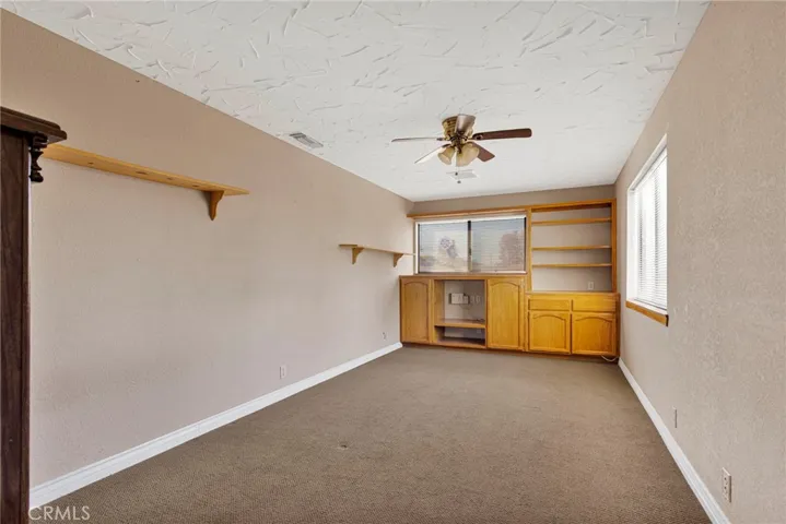 13889 Olathe Road, Apple Valley, California 92307