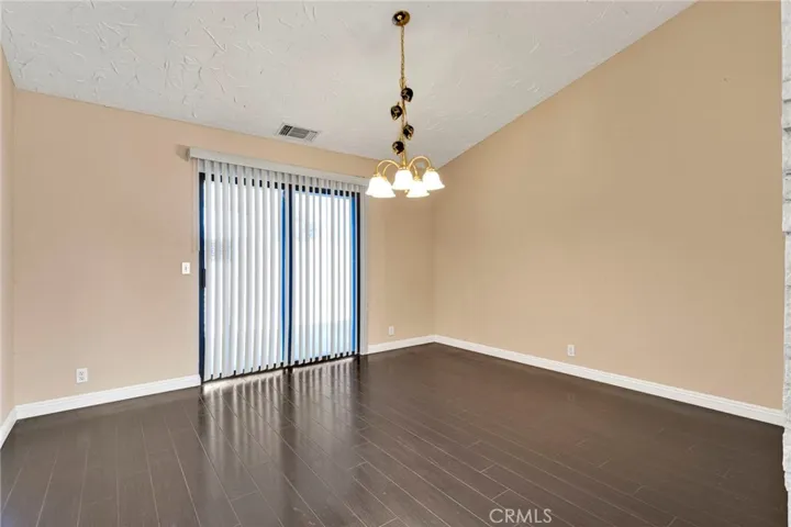 13889 Olathe Road, Apple Valley, California 92307