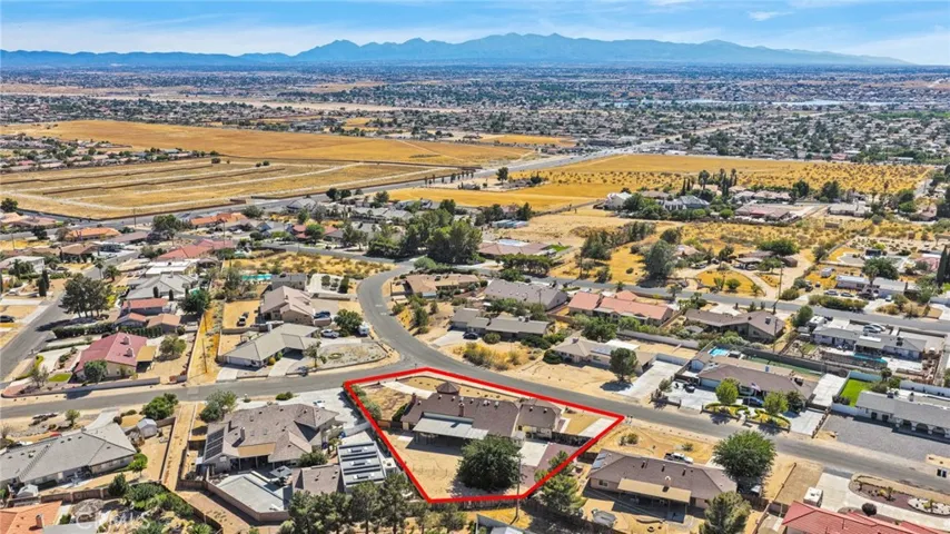 13889 Olathe Road, Apple Valley, California 92307