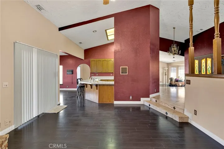 13889 Olathe Road, Apple Valley, California 92307