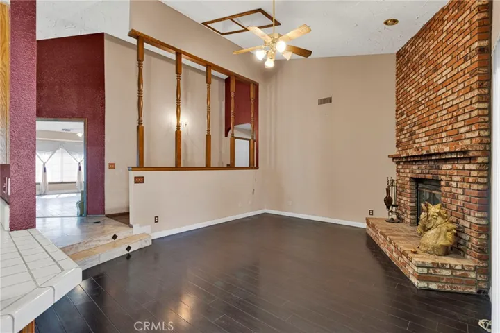 13889 Olathe Road, Apple Valley, California 92307