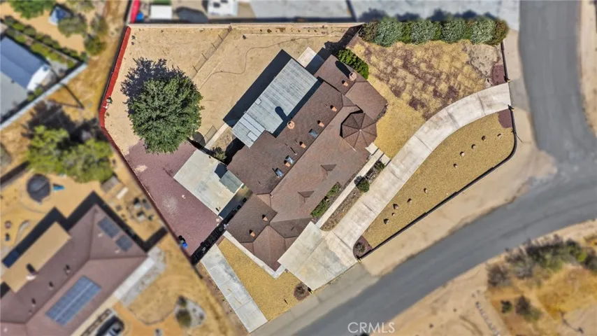 13889 Olathe Road, Apple Valley, California 92307