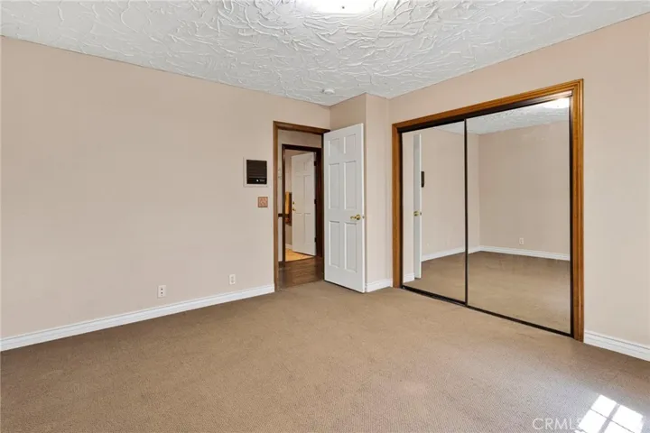 13889 Olathe Road, Apple Valley, California 92307