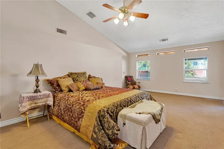 13889 Olathe Road, Apple Valley, California 92307