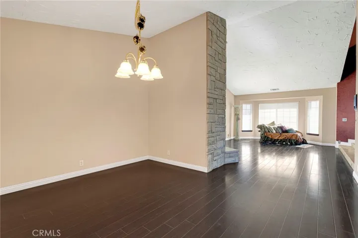 13889 Olathe Road, Apple Valley, California 92307