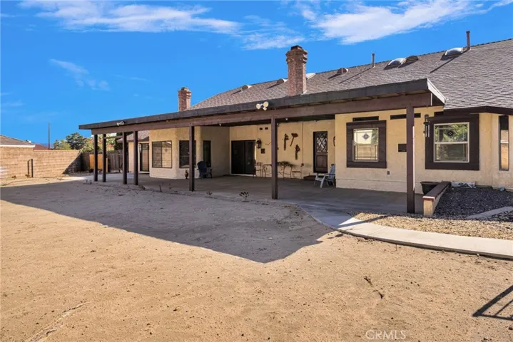 13889 Olathe Road, Apple Valley, California 92307