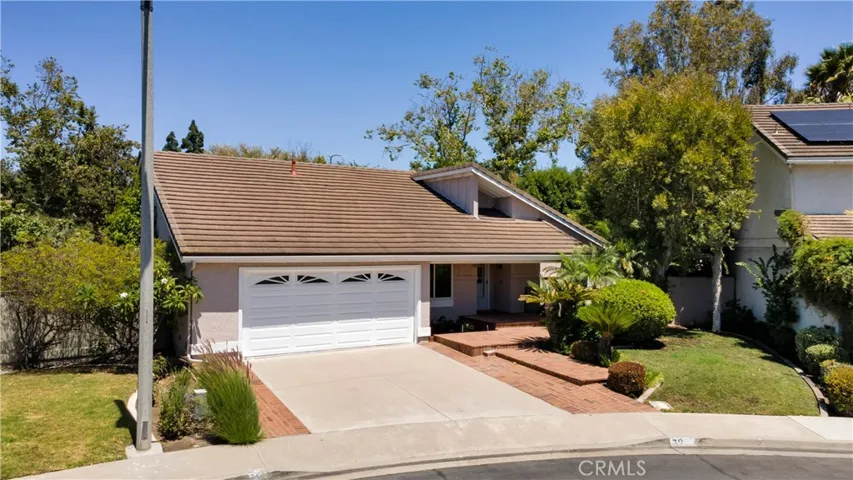 32 Deerwood E, Irvine, California 92604