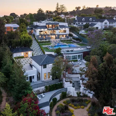 499 Halvern Drive, Los Angeles, California 90049