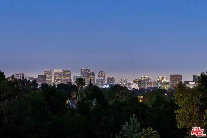 499 Halvern Drive, Los Angeles, California 90049
