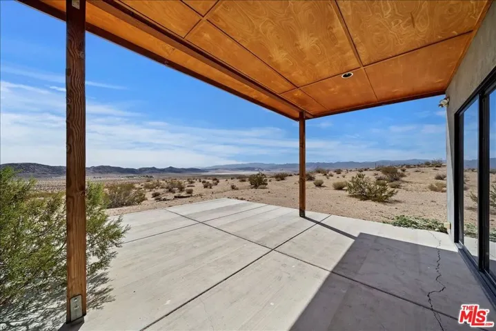 2373 Arizona Road, Joshua Tree, California 92252