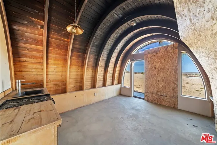 2373 Arizona Road, Joshua Tree, California 92252