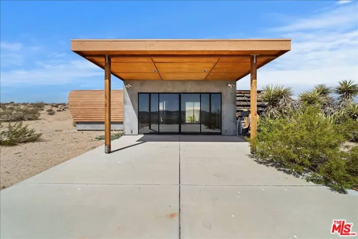 2373 Arizona Road, Joshua Tree, California 92252