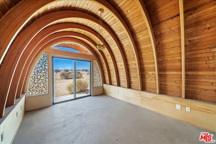2373 Arizona Road, Joshua Tree, California 92252