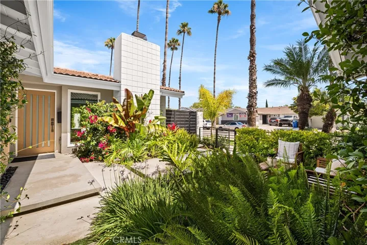 3400 Lama Avenue, Long Beach, California 90808