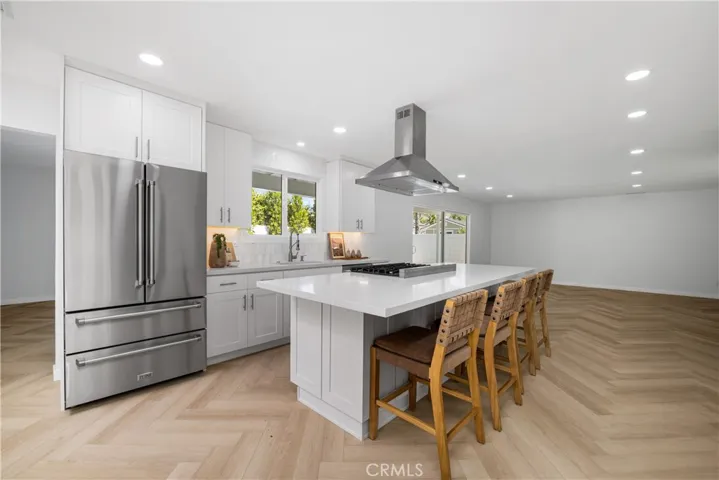 3400 Lama Avenue, Long Beach, California 90808