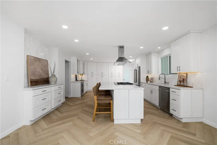 3400 Lama Avenue, Long Beach, California 90808