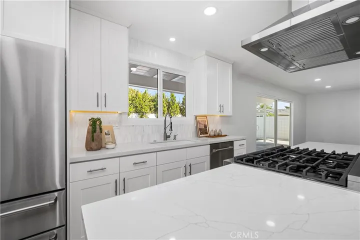3400 Lama Avenue, Long Beach, California 90808