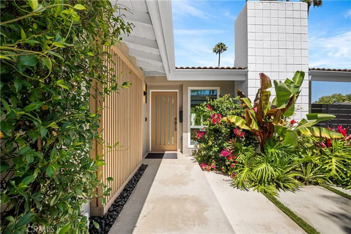 3400 Lama Avenue, Long Beach, California 90808