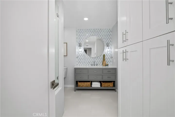 3400 Lama Avenue, Long Beach, California 90808