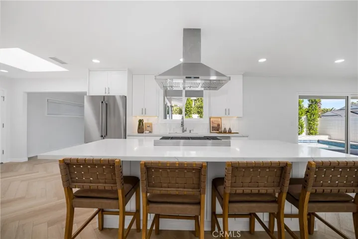 3400 Lama Avenue, Long Beach, California 90808