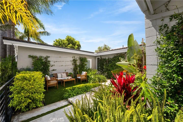 3400 Lama Avenue, Long Beach, California 90808