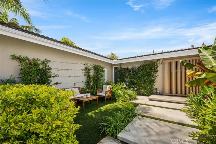 3400 Lama Avenue, Long Beach, California 90808
