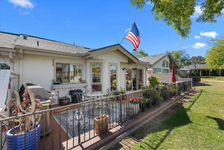 1233 Camino Del Lago, San Marcos, California 92078